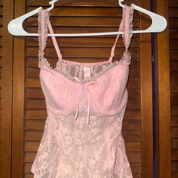 Victoria's Secret Pink Lace Bustier SYDNEY CARLSON - Picture 1 of 3